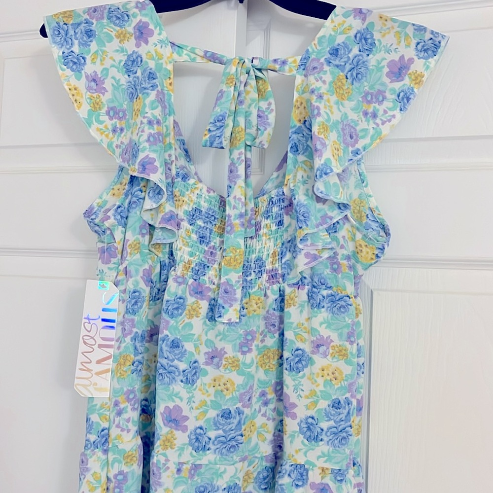 Cute Floral Sun Dress with back tie style - Picture 3 of 3
